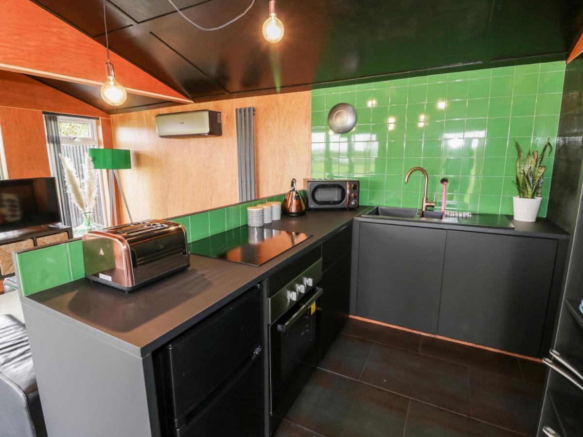 The Tractor Shed Villa วุร์สเตอร์ ภายนอก รูปภาพ